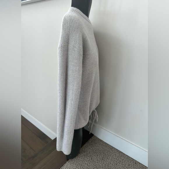 Nicole Miller Light Gray Merino Wool Sweater/ woman’s S - Picture 8 of 15